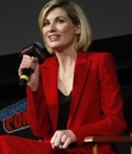 jodie-whittaker-at-doctor-who-bbc-america-official-panel-at-new-york-comic-con-new-york-city-4.jpg
