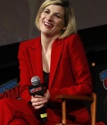 jodie-whittaker-at-doctor-who-bbc-america-official-panel-at-new-york-comic-con-new-york-city-5.jpg