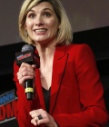 jodie-whittaker-at-doctor-who-panel-at-new-york-comic-con-10-07-2018-6.jpg