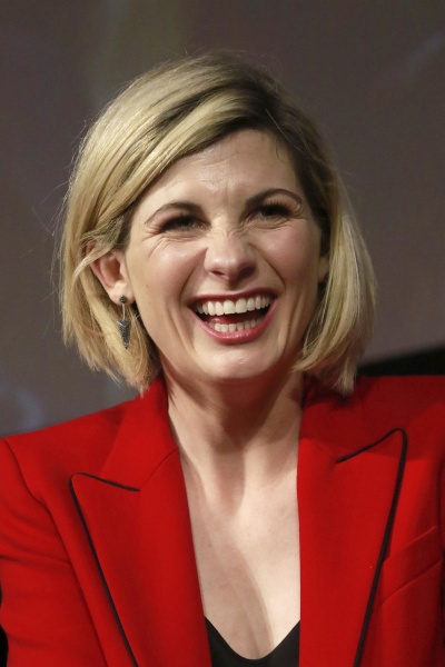jodie-whittaker-at-doctor-who-panel-at-new-york-comic-con-10-07-2018-3.jpg
