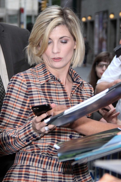 jodie-whittaker-greets-her-fans-as-she-arrives-at-the-late-show-with-stephen-colbert-in-new-york-city-031018_7.jpg