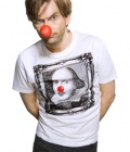 image-8-for-celebrities-pose-for-red-nose-day-gallery-768597199.jpg