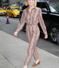 jodie-whittaker-greets-her-fans-as-she-arrives-at-the-late-show-with-stephen-colbert-in-new-york-city-031018_2.jpg